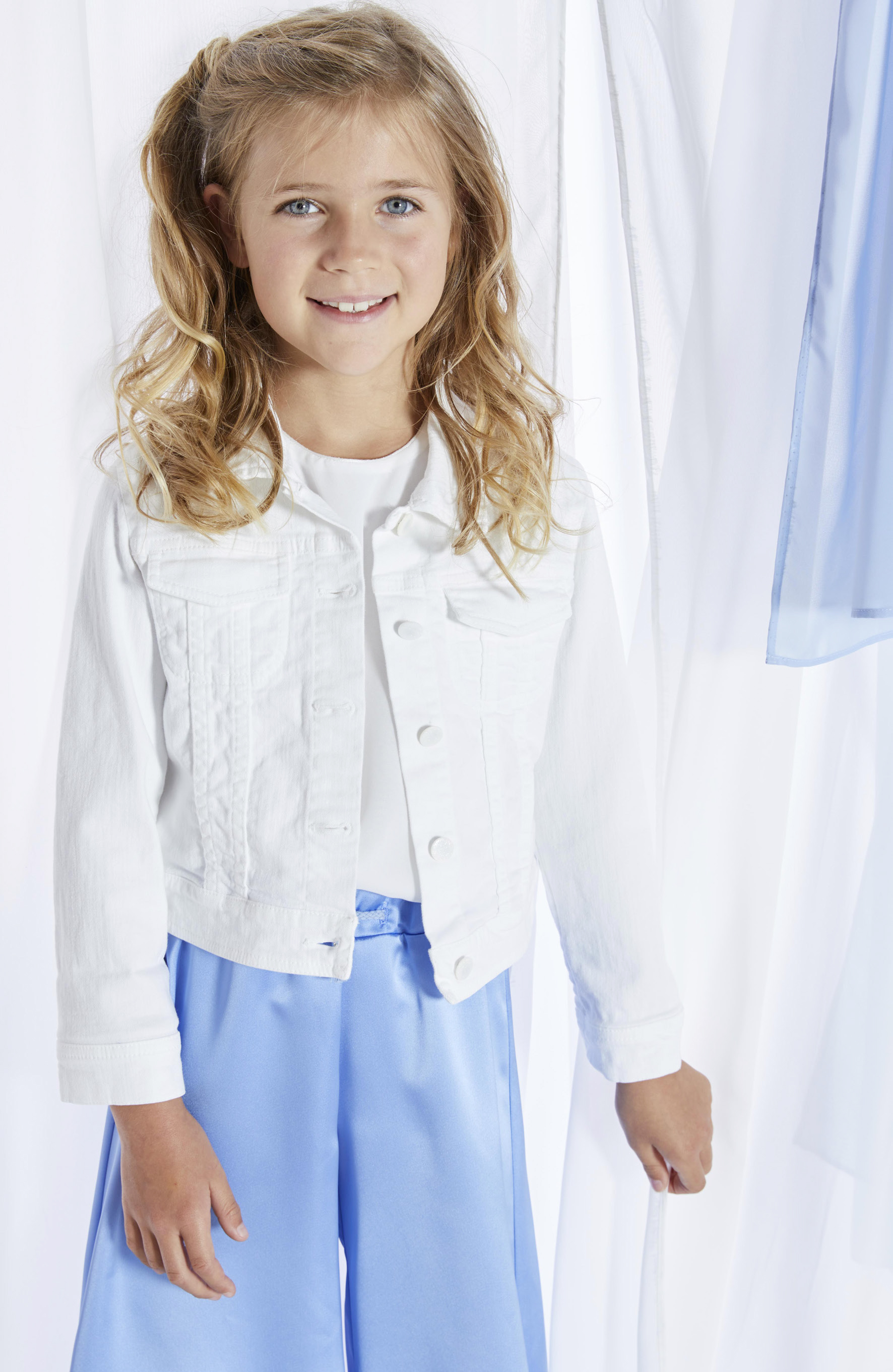 Kiddy Wetteren communie en lentefeest 18 Party SS21 Cataloog
